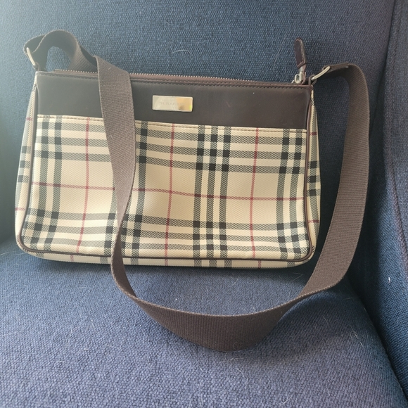 Burberry Bag - Picture 2 of 10